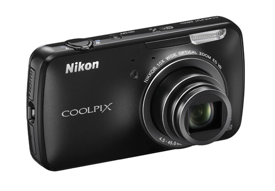 nikonS800c BK - Nikon’dan Android'li fotoğraf makinesi