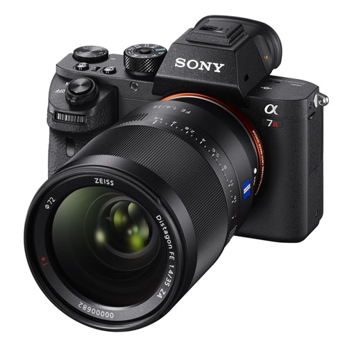 ILCE 7RM2 wFE35F14Z right - 42 milyon piksellik Sony a7R II